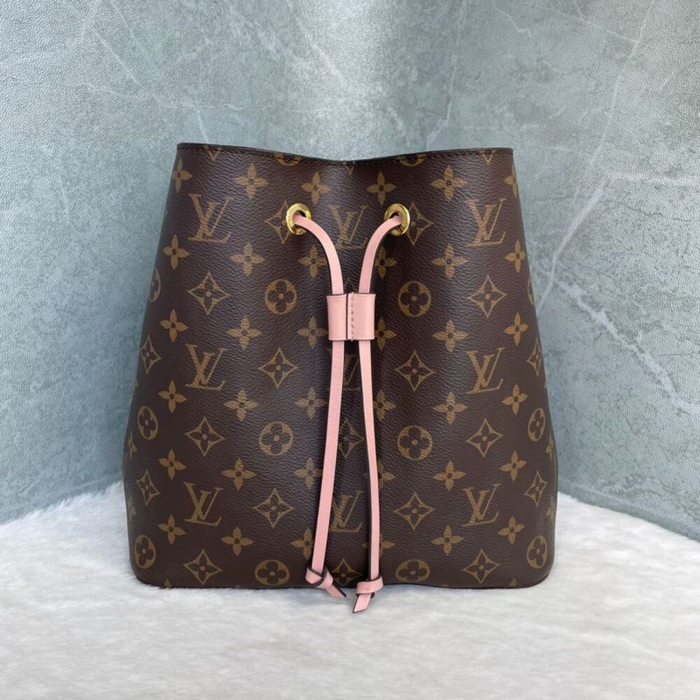 Louis Vuitton Women Pre-Loved Bag Very Good Condition